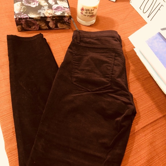 GAP - Velvet straight leg pants. Size 6. - Picture 2 of 8